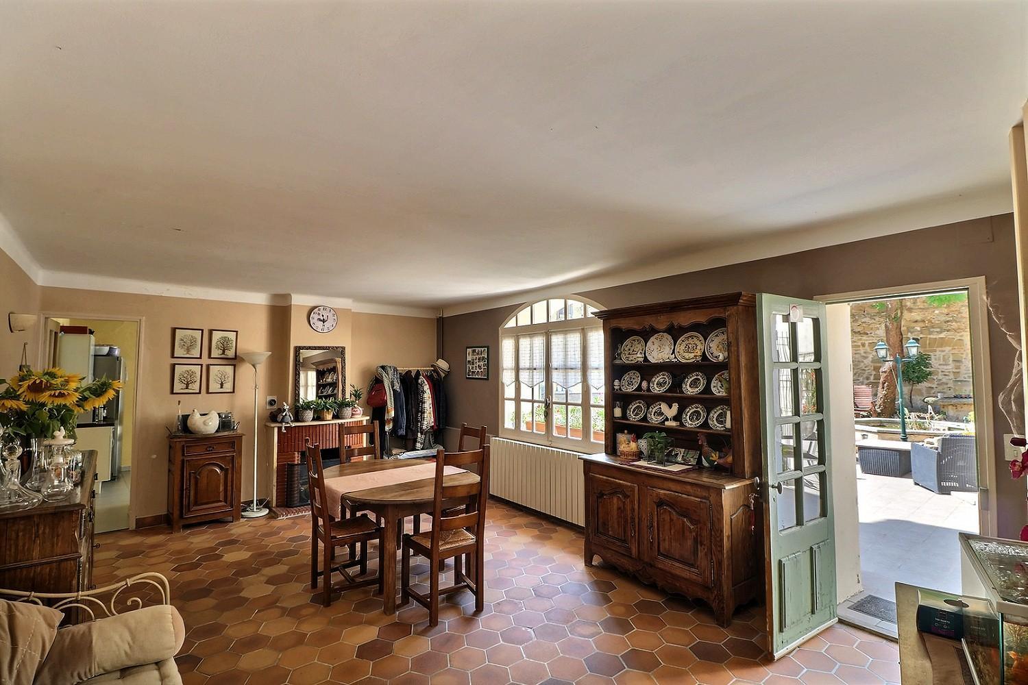 特雷耶城堡庄园度假屋 Montaren-et-Saint-Médiers 外观 照片